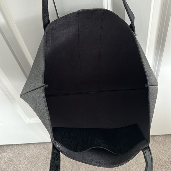 Vince Camuto bag - Picture 3 of 3